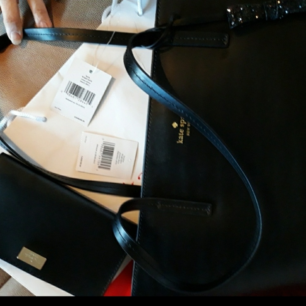 Kate Spade shoppers tote w/ wallet set - Picture 7 of 7